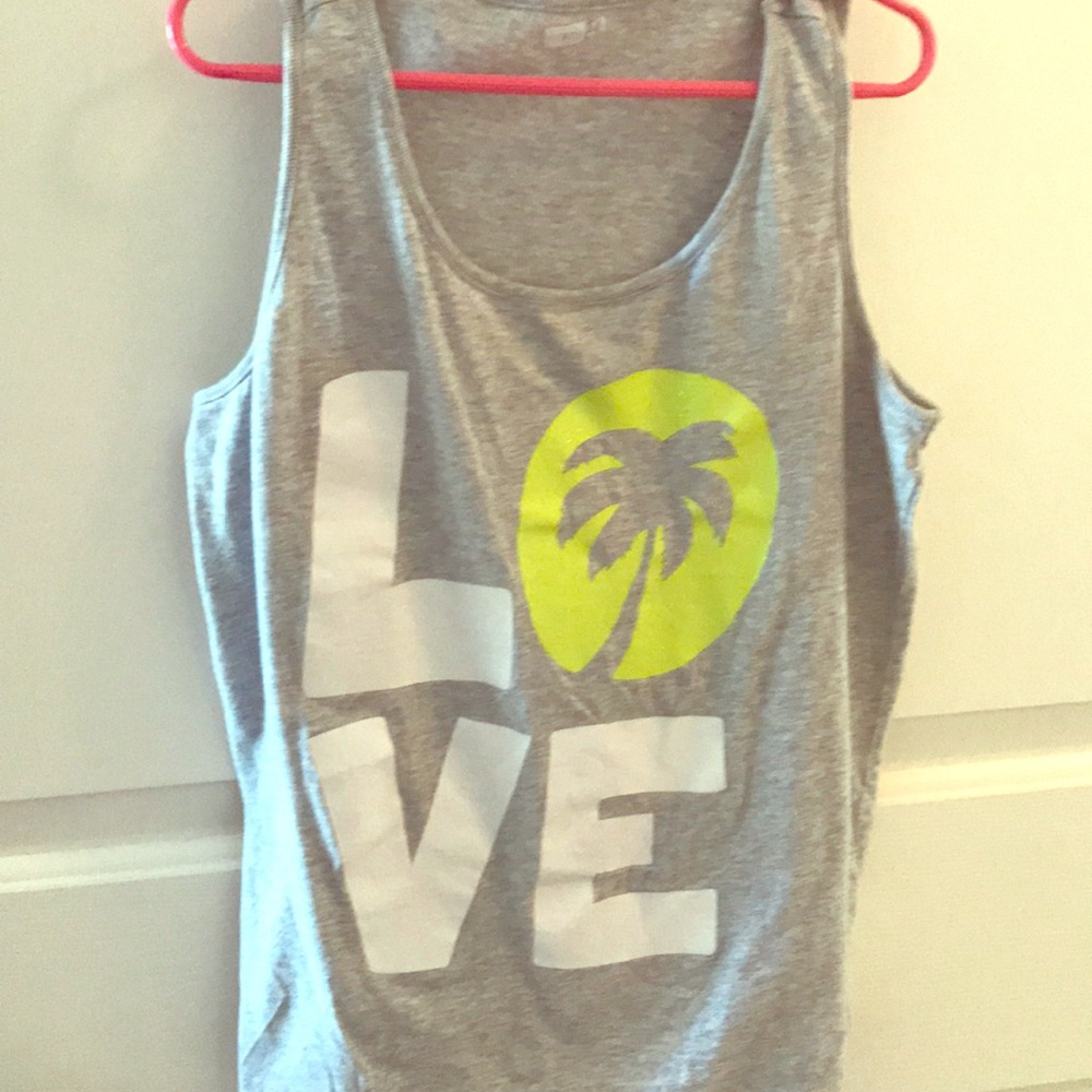 “LOVE” Tank top